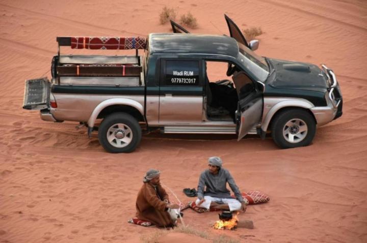 Sami Al Muzna Rum Camp Wadi Rum Exterior photo